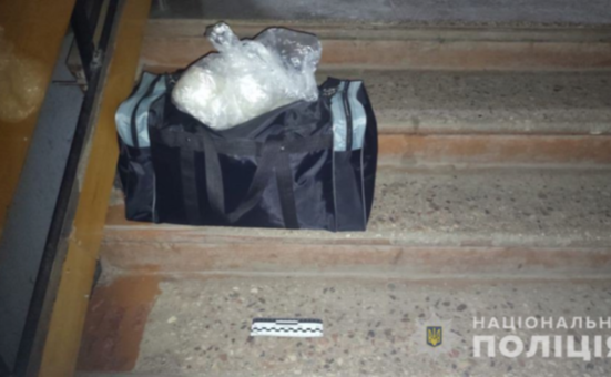 Обікрав оселю та намагався винести речі з магазину: в Марганці викрили 18-річного серійного крадія