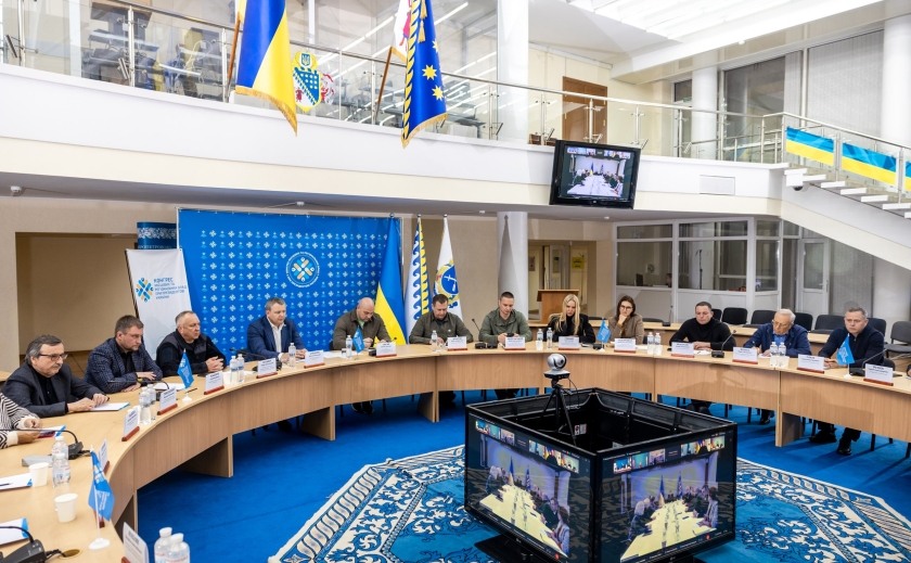 Громади Дніпропетровщини підтримали План перемоги та представлять його іноземним регіонам-партнерам Громади Дніпропетровщини підтримали План перемоги та представлять його іноземним регіонам-партнерам